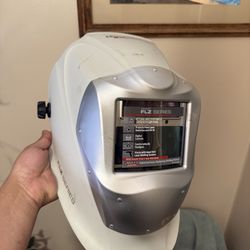 Lincoln Electric Industrial Auto-Darkening Welding Helmet Viking FLZ Series