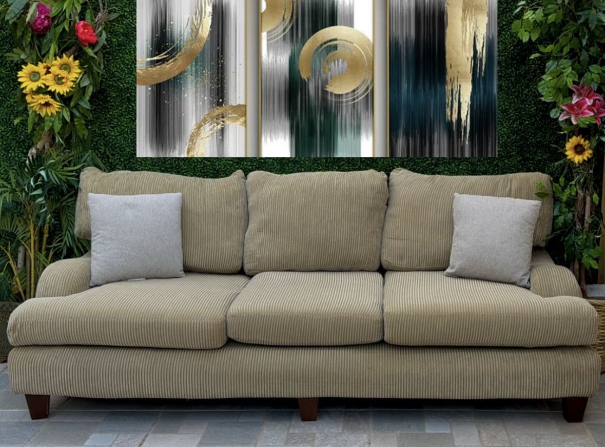 (Free Delivery 🚚) Large Corduroy Dark Tan Couch