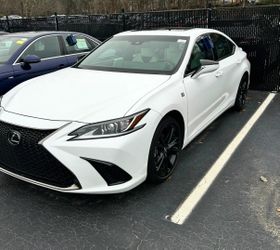 2022 Lexus ES 350 F Sport – White – Excellent Condition – Private Sale