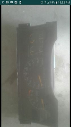 Cluster from 97 Silverado$20