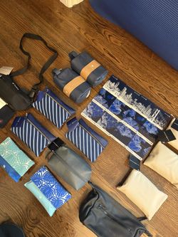 Airline Business Class Amenity Kits & Travel Pouches ā $5 Each