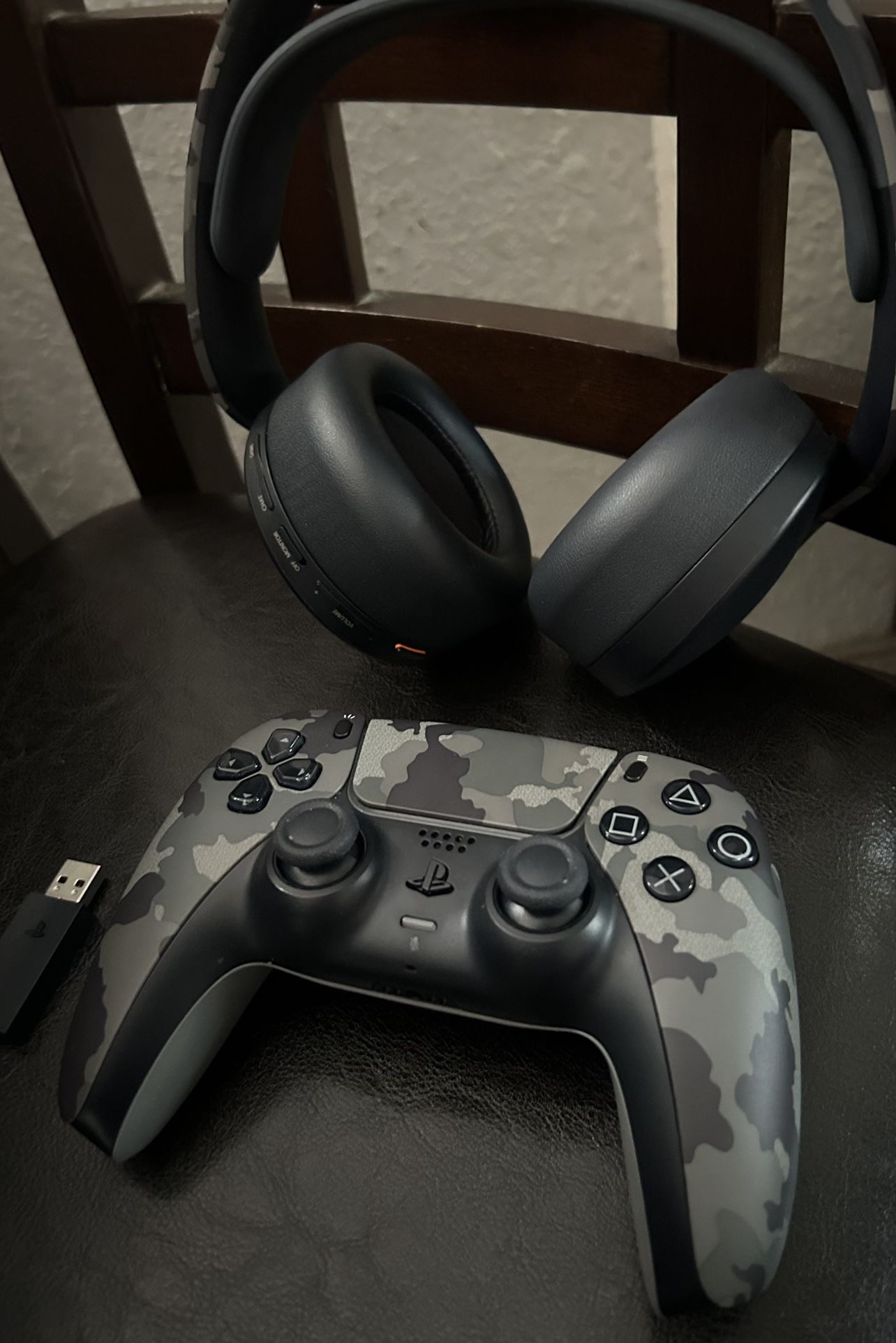 ps5 headset and controller