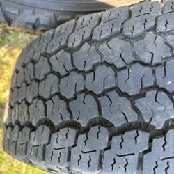 Tires Set Of 4   245 70 R 17. 