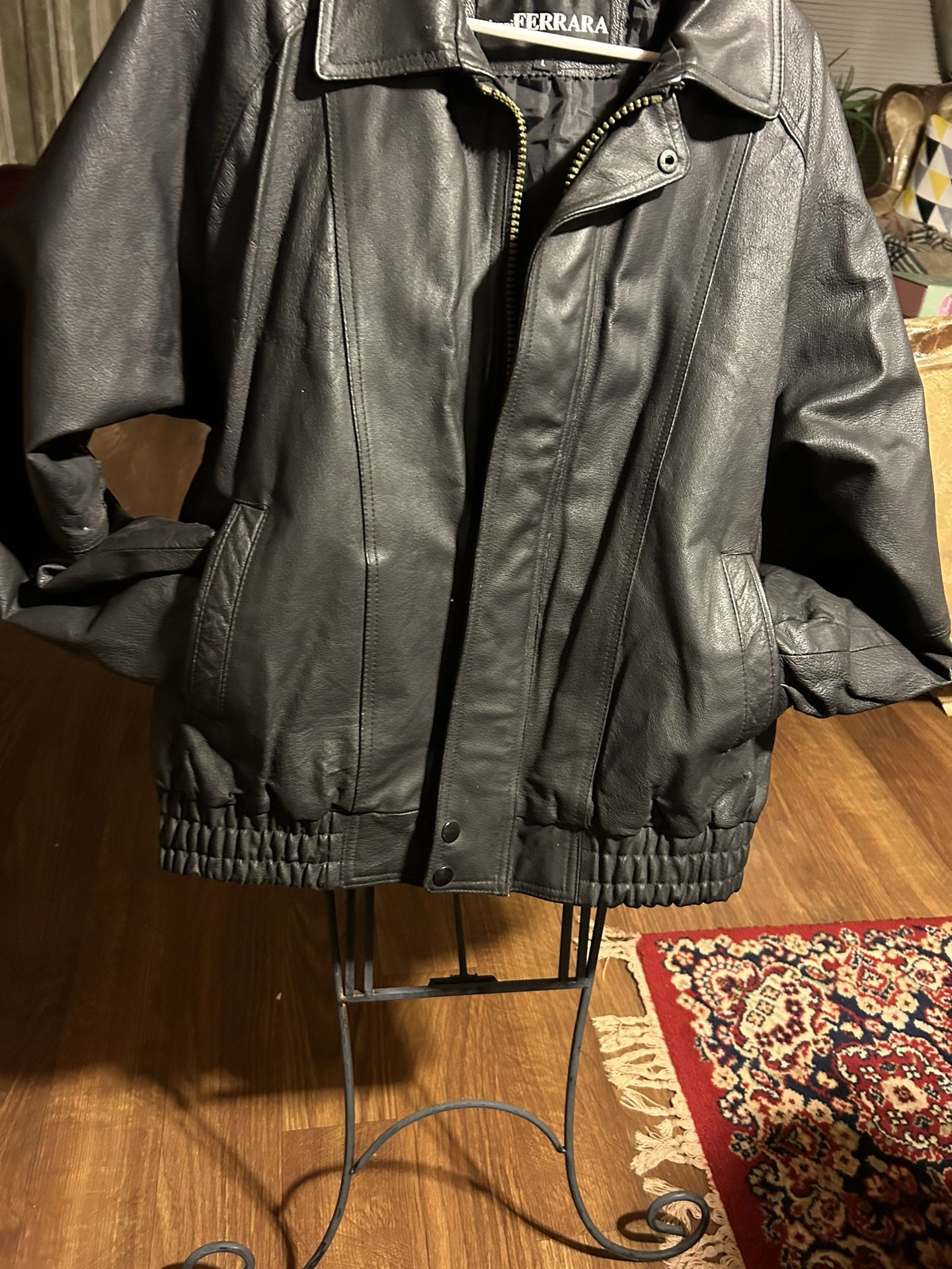 Leather Coat By Ferrara Large Size Excellent Condition 23 Shoulder 26 Arm Length 26 Inch Body Length