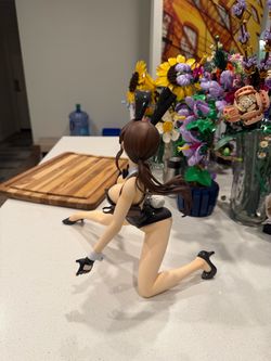 Revy statue
