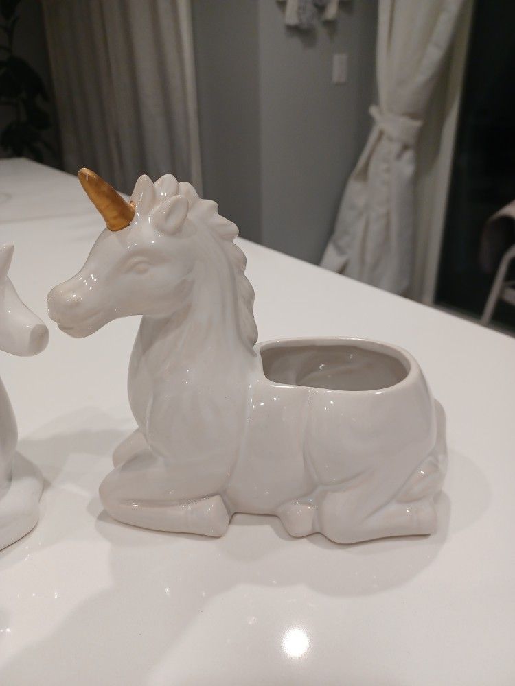 Unicorn 🦄 Pot And Holder. Set Of 2 $20