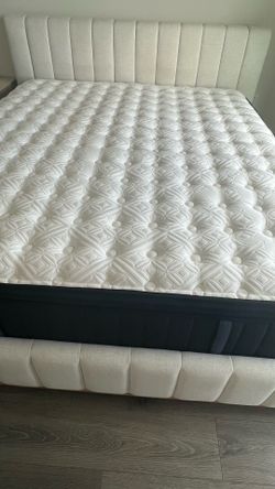 Stearns & Foster Estate Hurston Luxury Plush Euro Pillowtop Mattress
