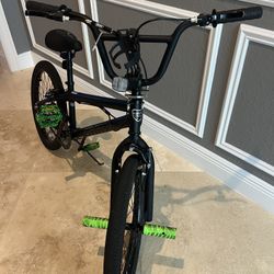 Kent Chaos 20” BMX Bike 