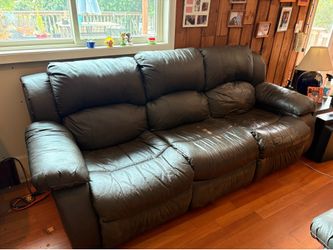 Couch set