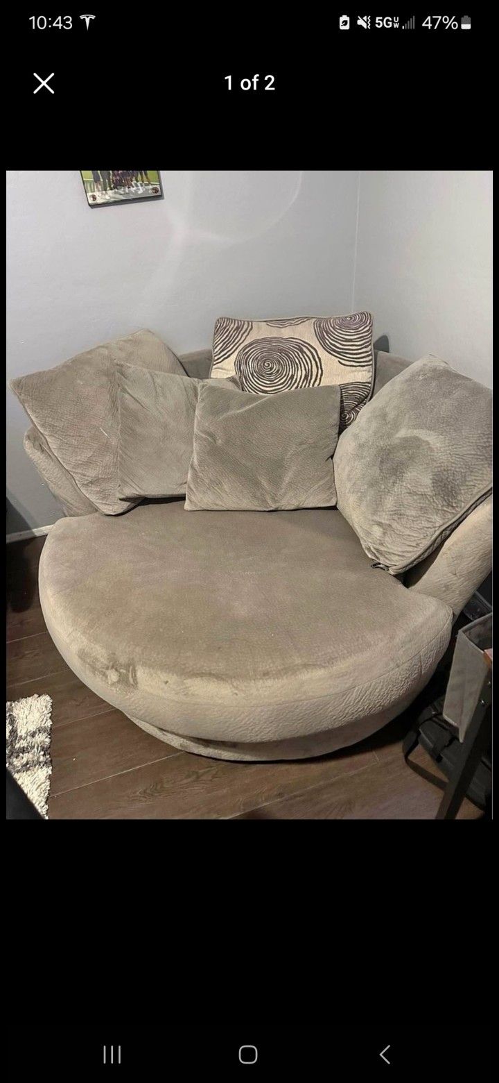 Round SHIVEL CHAIR