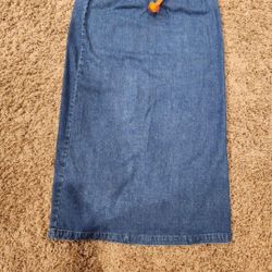 Women's Skirt Size 8