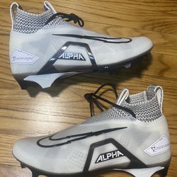 Nike Alpha Menace Elite 3 Ghost White Football Cleats Men's Size 10 New! No Box!