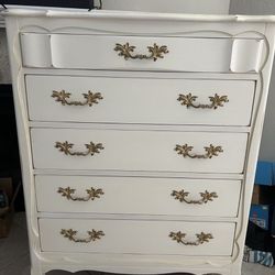 White Vintage Dresser