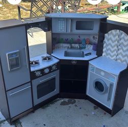 Kids toy kitchen