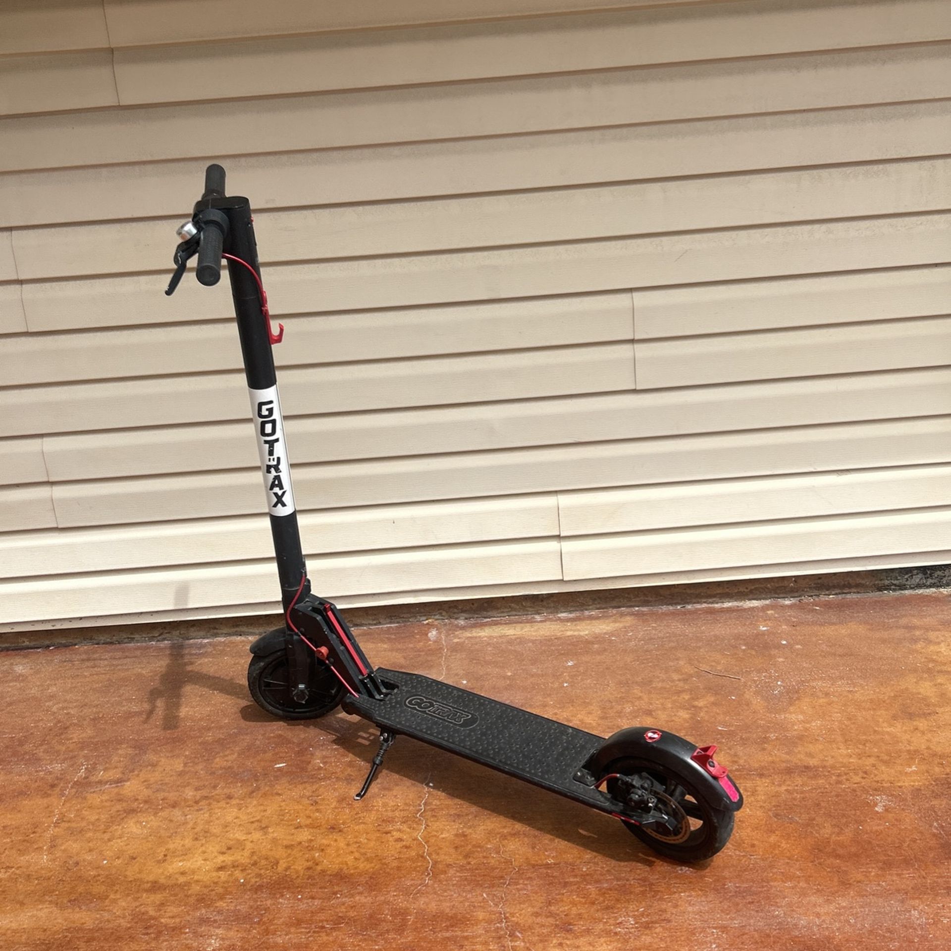 Electric scooter