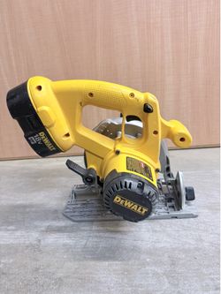 DEWALT  18 V. 6 1/2”  Cordless Skilsaw