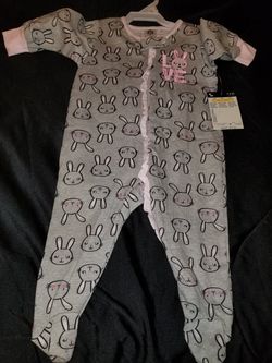 New Gerber brand 3-6 Month Onesie