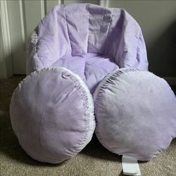 Big Joe Junior Bean bag chair and pillows