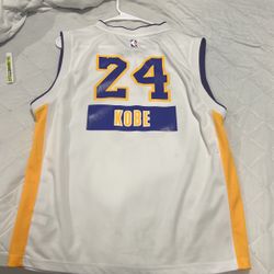 Kobe Bryant limited Edition Jersey! Kobe on back!!