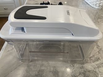 Vegetable chopper and slicer