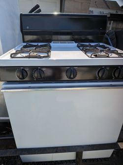 Gas stove
