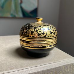 Small Vintage Gold Leaf Trinket Dish ( firm on price )