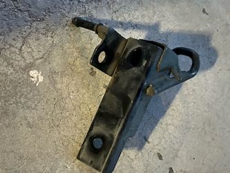 Metal Mounting Bracket with Hook and Bolts