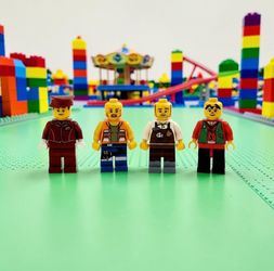 (Lot Of 4)LEGO Assorted Miniature Figure Pilot/Jungle Worker/Café Barista/Ninja Minifigures. Used Condition. This set of four LEGO minifigures appears