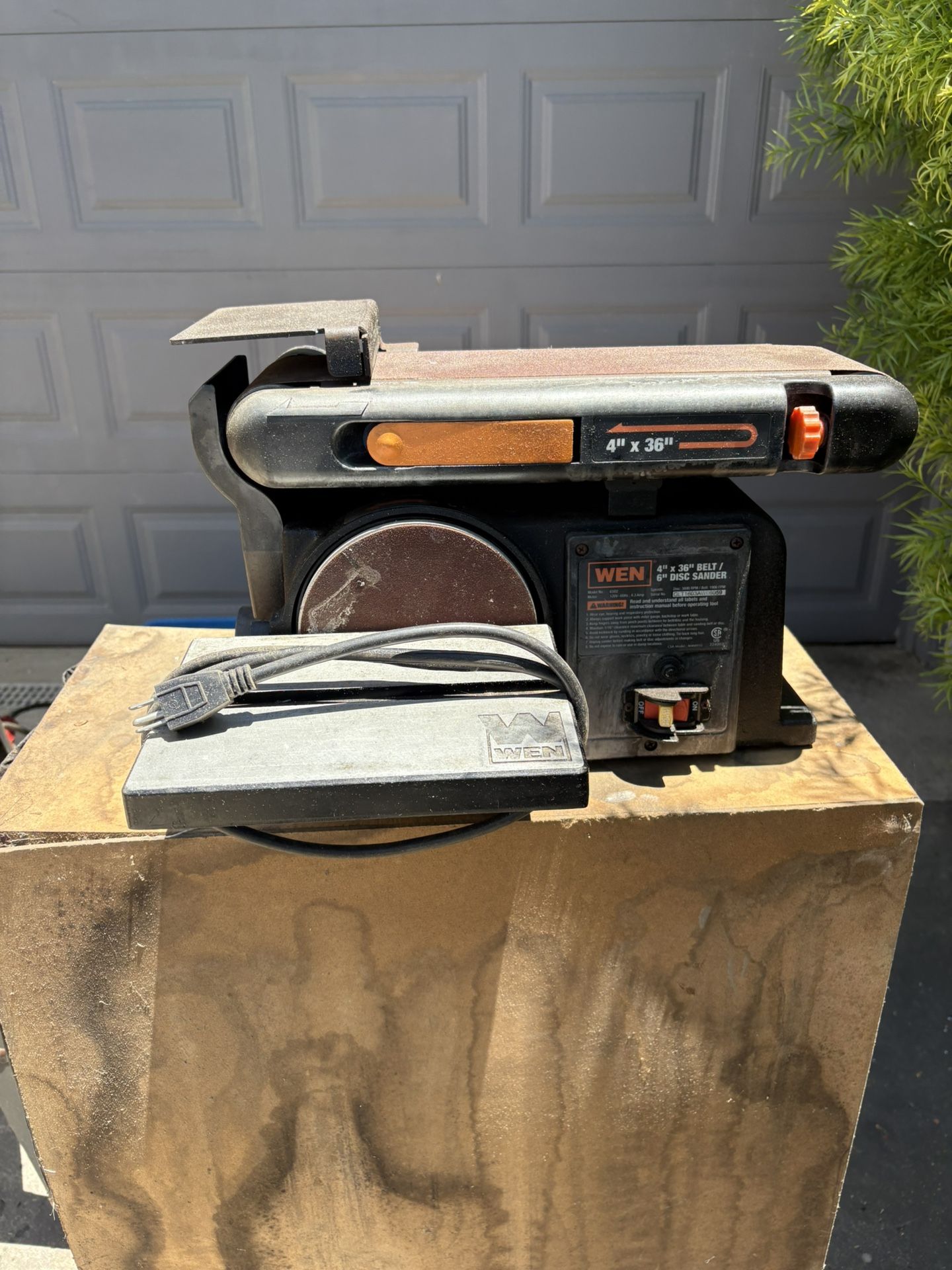 WEN model 652 4”x36 Belt/6”disc Sander