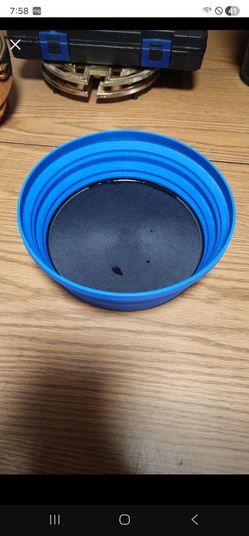 Sea to Summit XL-Bowl, a 1150ml (38 fl oz) collapsible silicone camping bowl