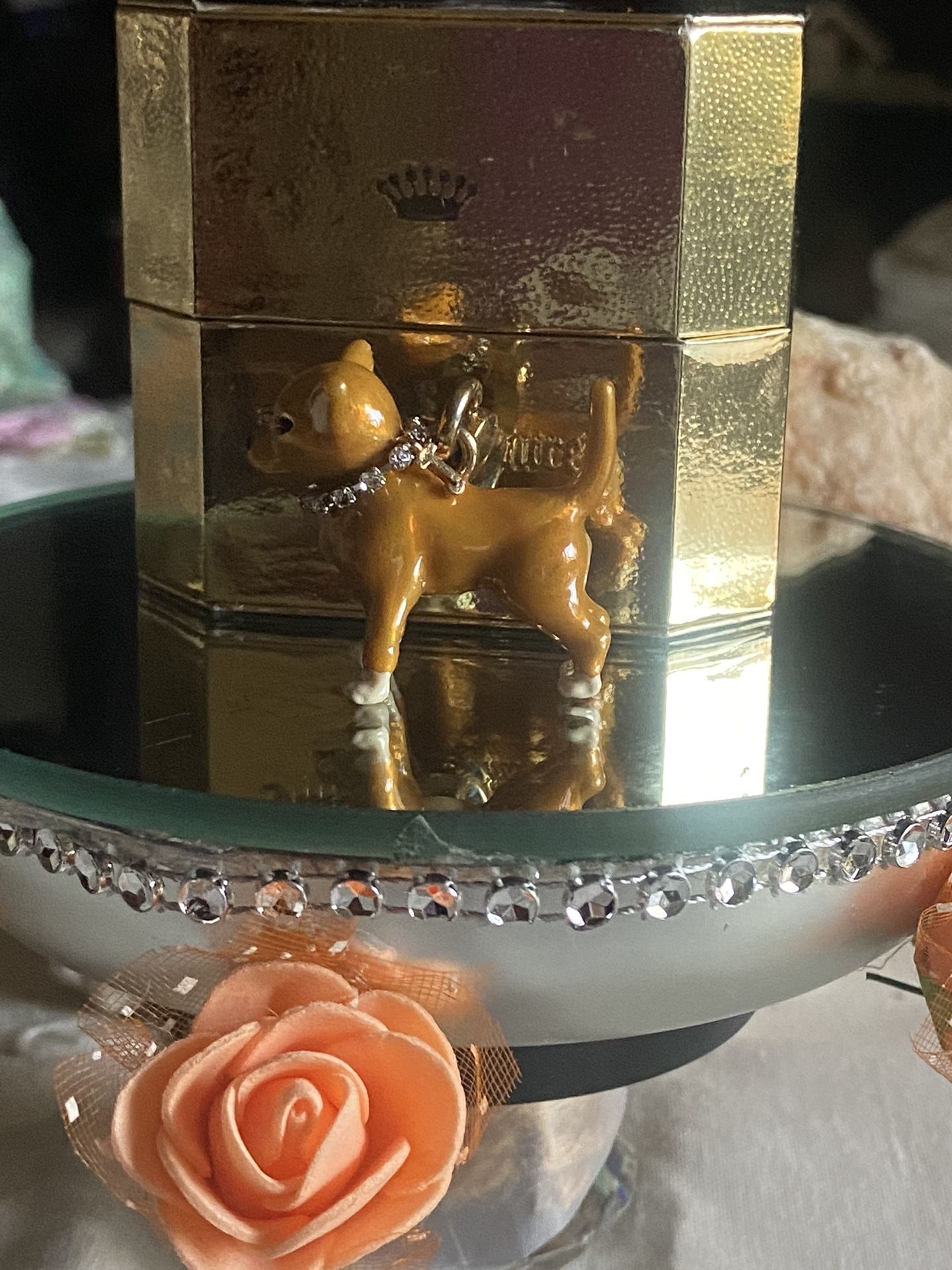 Juicy Couture 2010 Chihuahua Charm With Box Bracelet Necklace Charm Gold