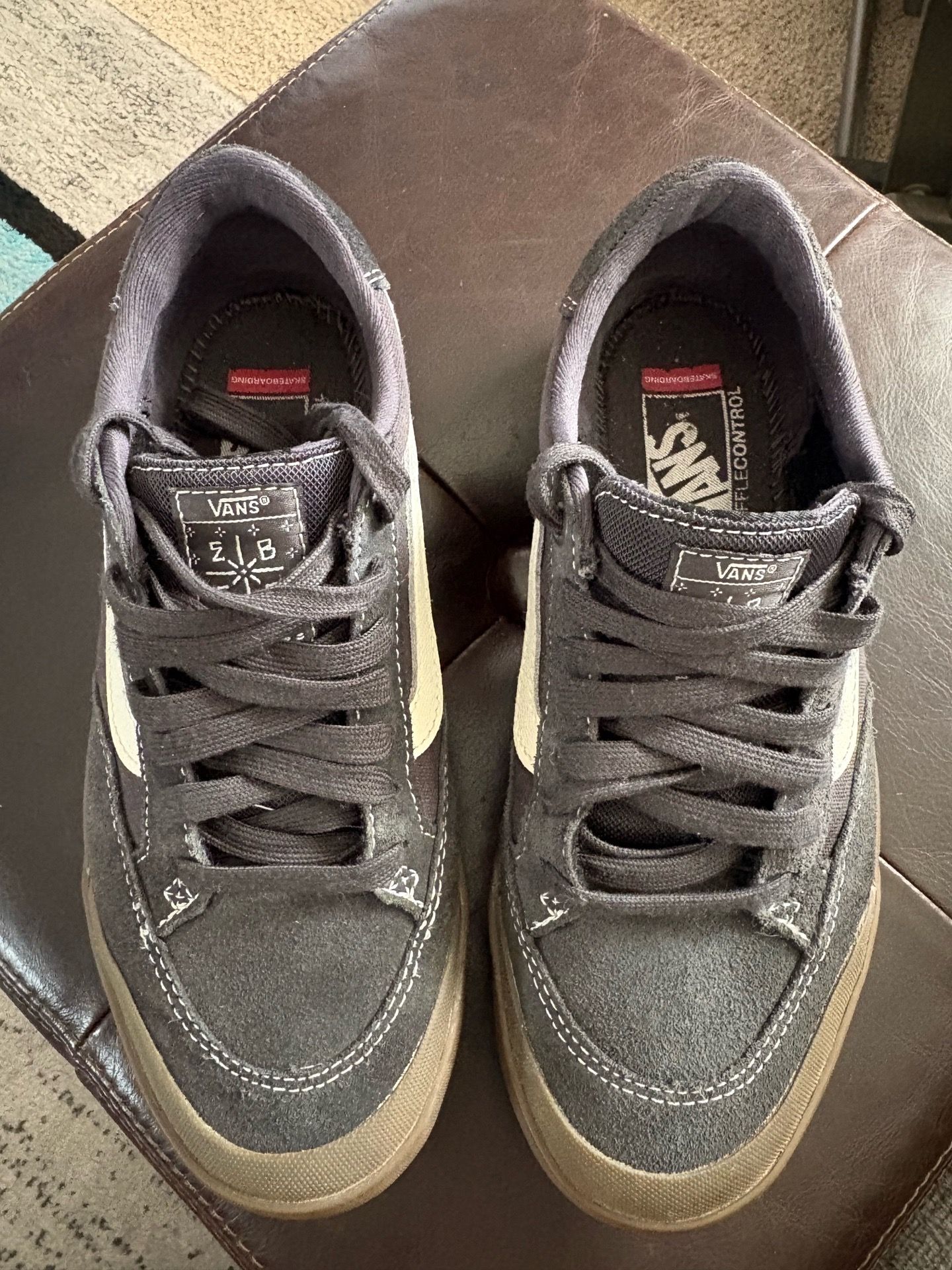 Vans men’s 7 women’s 8.5