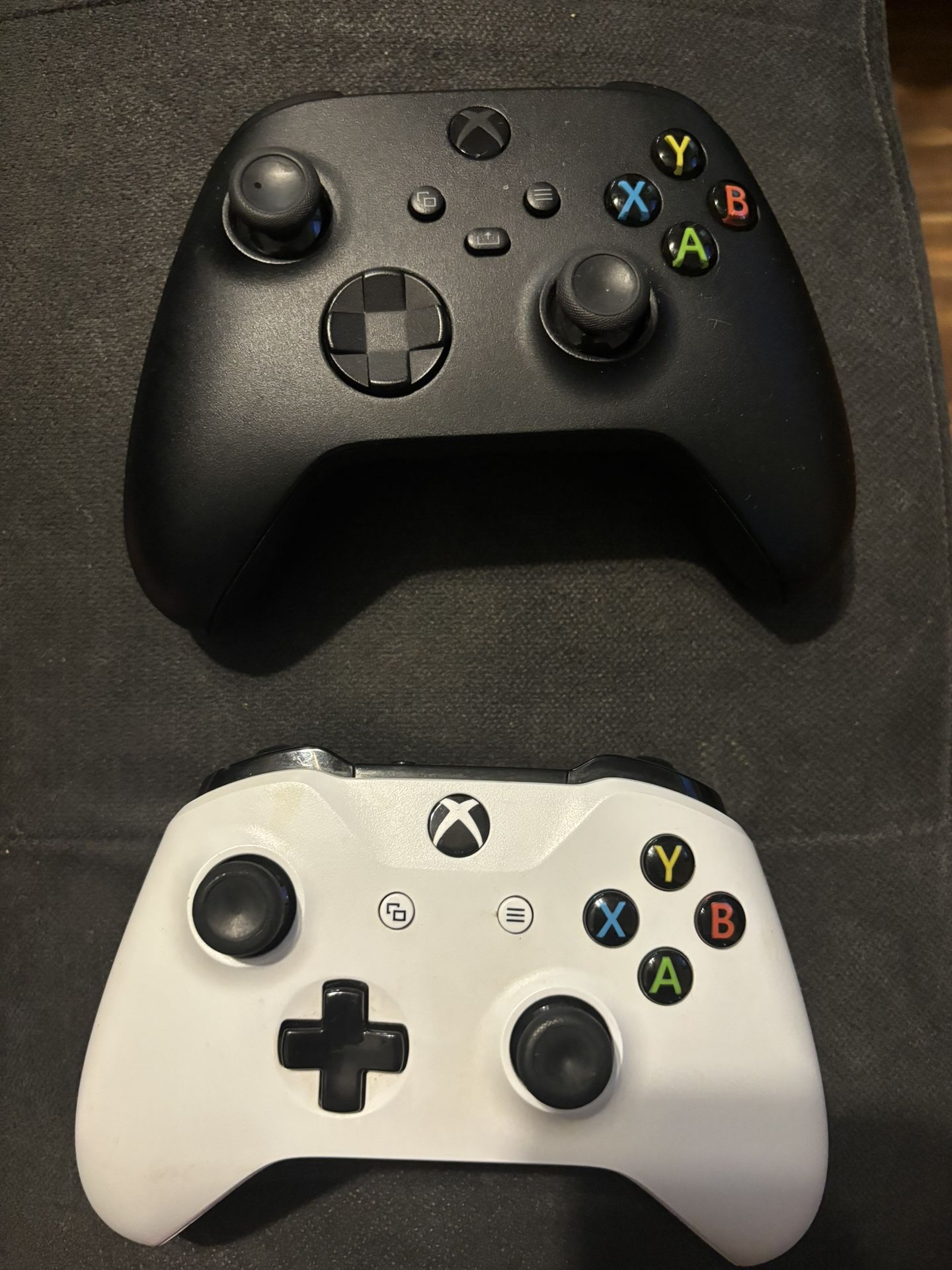 XBOX ONE CONTROLLERS 