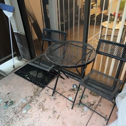 Outdoor Table And Chairs