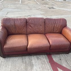 Scandinavian Leather Sofas & Couches, Leather