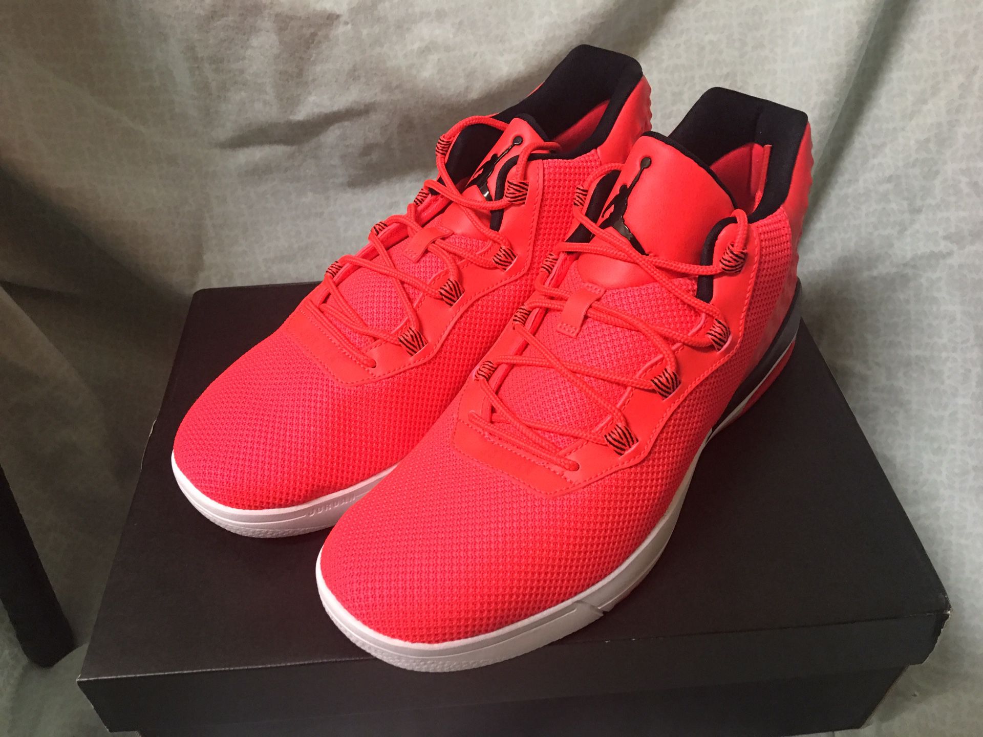 Nike Air Jordan Academy Basketball Shoes size 9