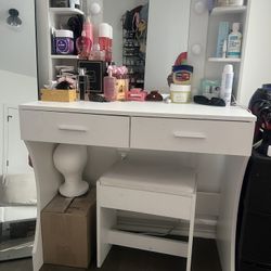 Vanity Desk with Lights