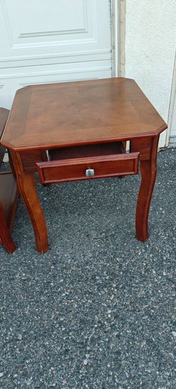 Coffee Table and End Table Full Set 47L*24W*18H and 21W*20L*22H