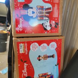 Minnie & Mickey Mouse
Nutcracker 