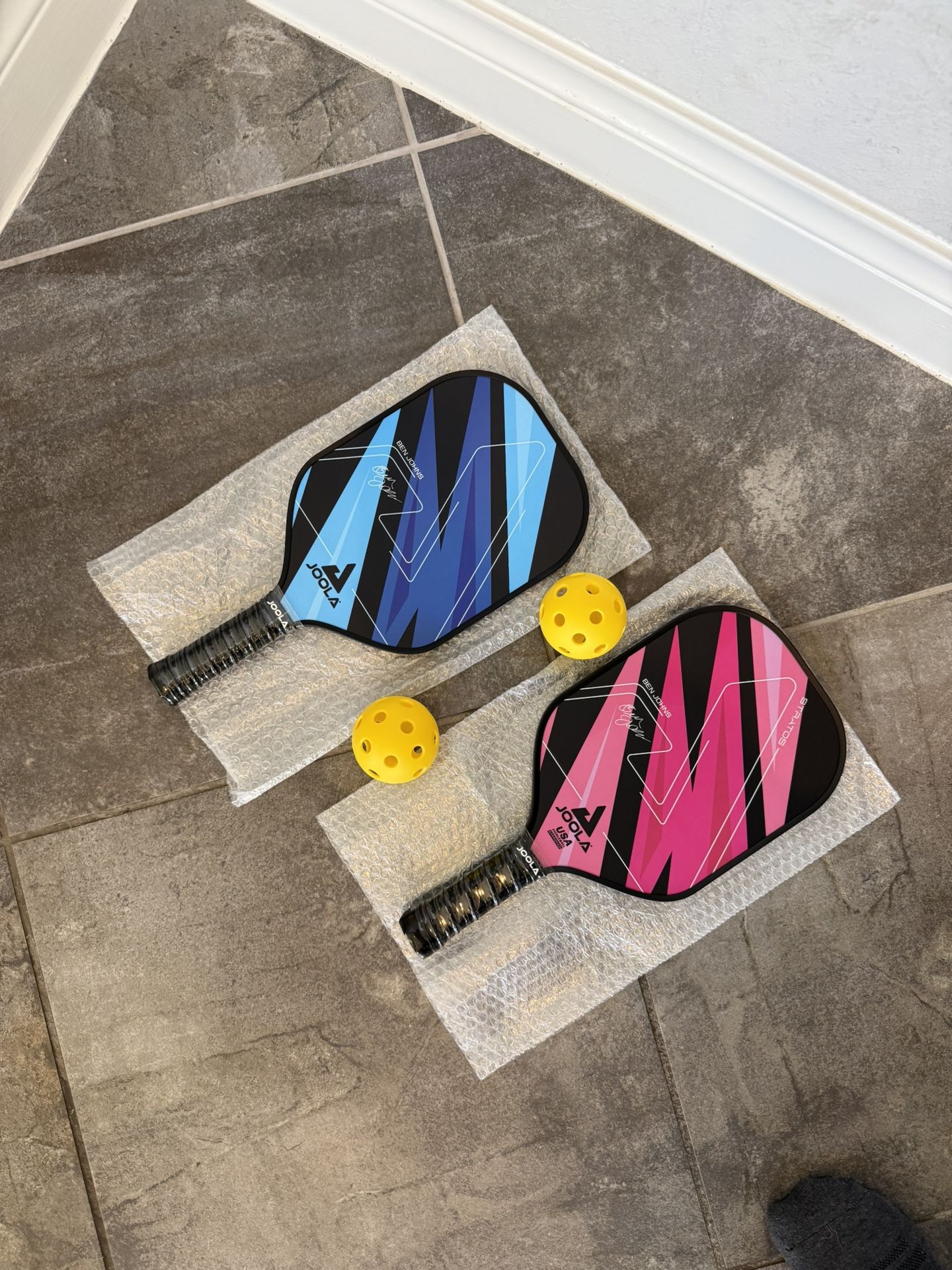 Brand New JOOLA Ben Johns Signature Pickleball Paddle Set – Blue & Pink (2 Paddles + 2 Balls)