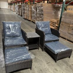 New 5 Piece Outdoor Patio Lounger Set
