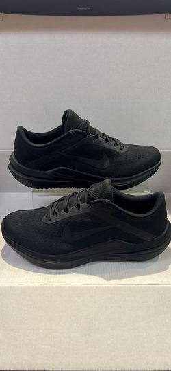 NIKE WINFLO 10 “TRIPLE BLACK”