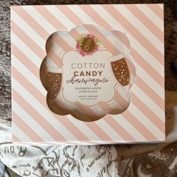 Makeup: Beauty Bakerie Cotton Candy Champagne Blush lighter Palette