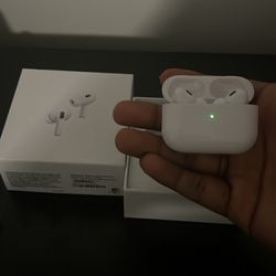 *Airpod Pros 2nd Gen*