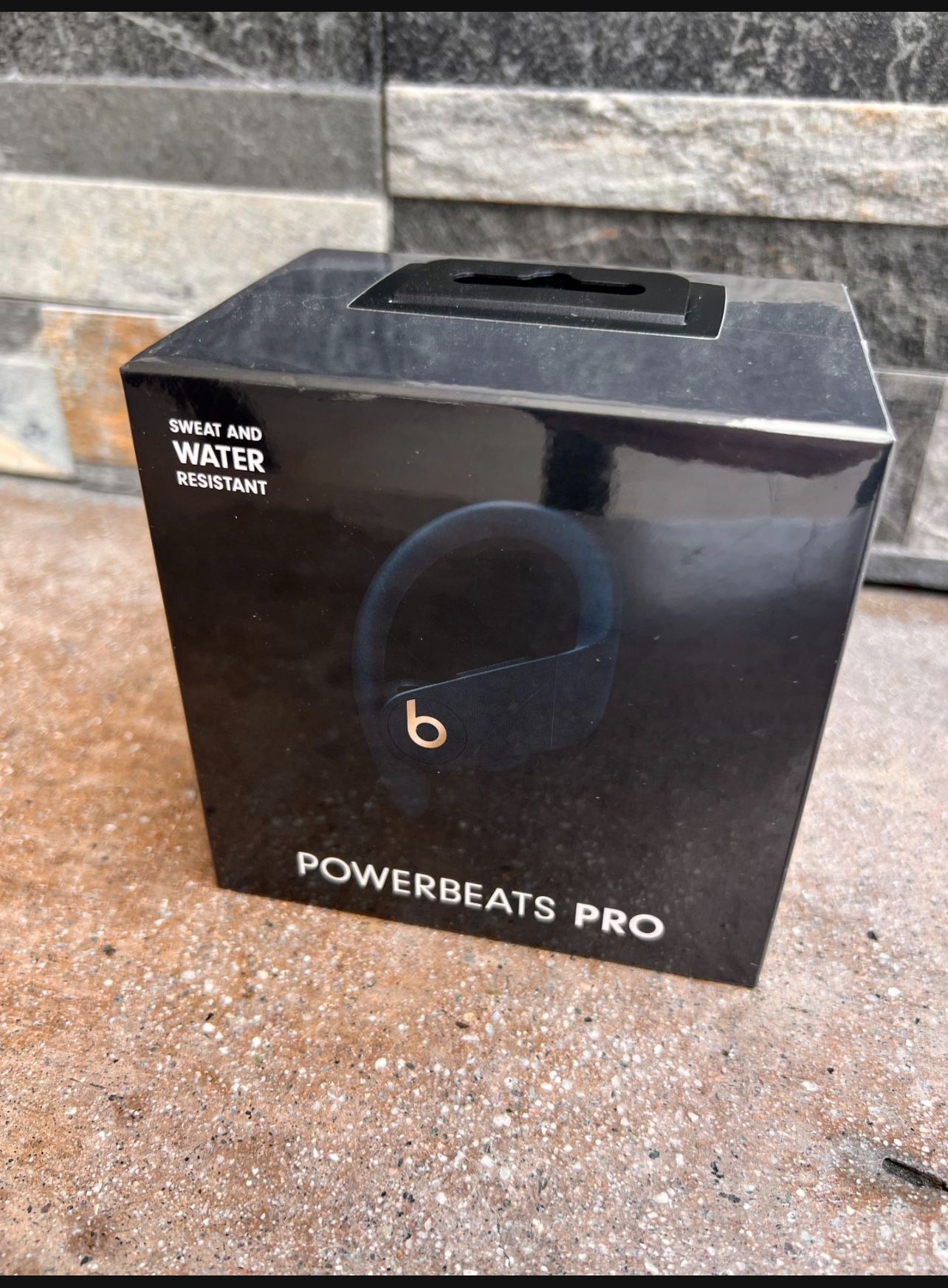 Beats Powerbeats Pro Wireless Earbuds - Apple H1 Headphone Chip, Class 1 Bluetooth Headphones, 9 Hours of Listening Time, Sweat Resistant,Built-in Mic