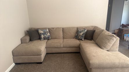 Sectional couch