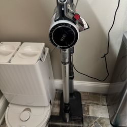 LG cordless vaccum cleaner