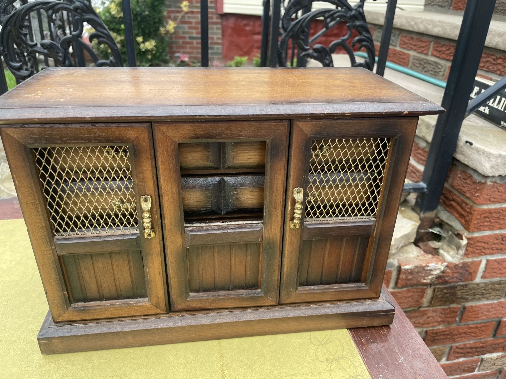 Vintage Wooden jewelry Box