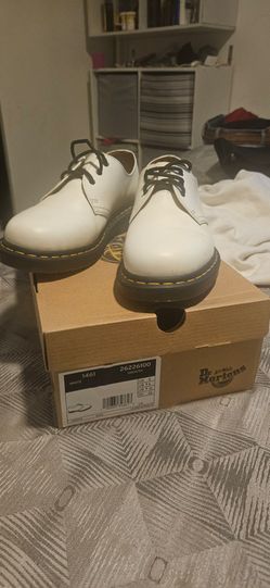 Dr. Martens 1461 white smooth