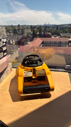DEWALT HEAVY-DUTY SELF LEVELING ROTARY LASER
